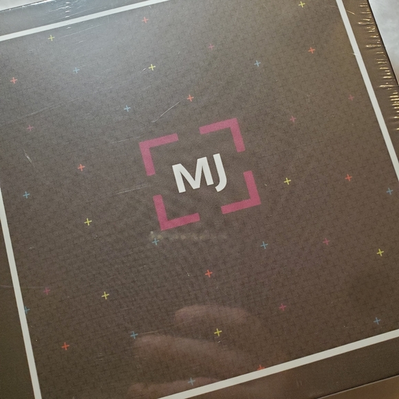 NIB Sealed 500 Piece MJ Impossible Puzzle - Picture 3 of 5